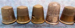 LARGE MIXED LOT OF 48 VINTAGE THIMBLES-MIXED METALS AND PLASTIC-SOME ADVERTISING